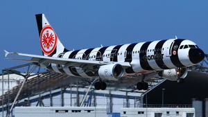 Photo of D-ASGE - Airbus A320-214 operated by Condor
