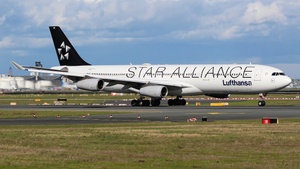 Photo of D-AIGN - Airbus A340-313 operated by Lufthansa