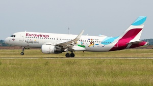 Photo of D-AEWP - Airbus A320-214 operated by Eurowings