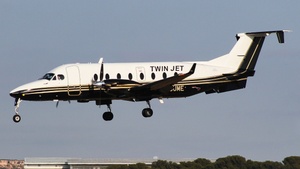 Photo of F-GUME - Beechcraft 1900D operated by Twin Jet