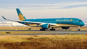 Photo of VN-A899 - Airbus A350-941 operated by Vietnam Airlines