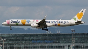 Photo of D-ABON - Boeing 757-330 operated by Condor