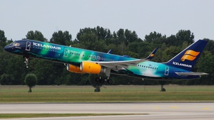 Photo of TF-FIU - Boeing 757-256 operated by Icelandair
