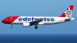Photo of HB-IHZ - Airbus A320-214 operated by Edelweiss Air