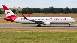 Photo of OE-LAE - Boeing 767-3Z9(ER) operated by Austrian Airlines