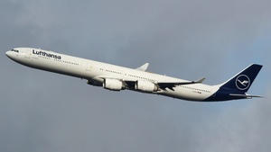 Photo of D-AIHF - Airbus A340-642 operated by Lufthansa