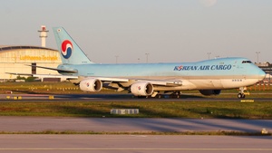 Photo of HL7639 - Boeing 747-8B5F operated by Korean Air Cargo
