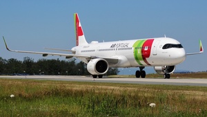 Photo of CS-TXK - Airbus A321-251NX operated by TAP Air Portugal