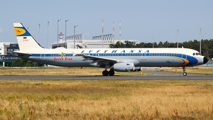 Photo of D-AISZ - Airbus A321-231 operated by Lufthansa