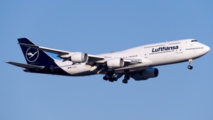 Photo of D-ABYC - Boeing 747-830 operated by Lufthansa